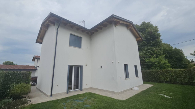 Single house for rent in Porcia