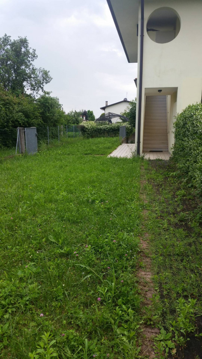 Appartamento in affitto a Roveredo in Piano