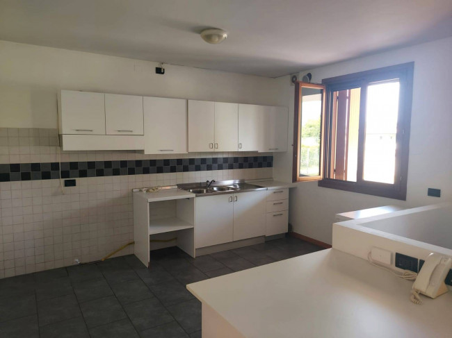 Appartamento in affitto a Roveredo in Piano