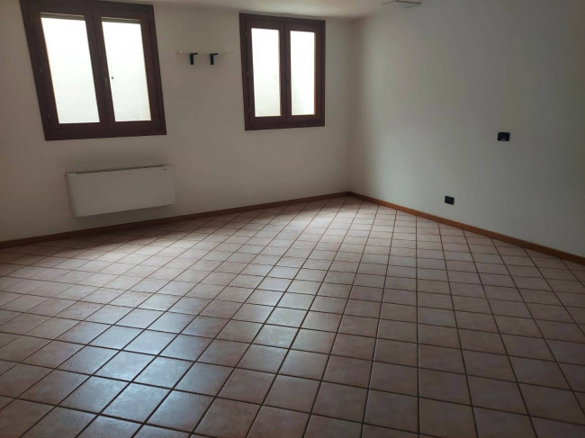 Appartamento in affitto a Roveredo in Piano