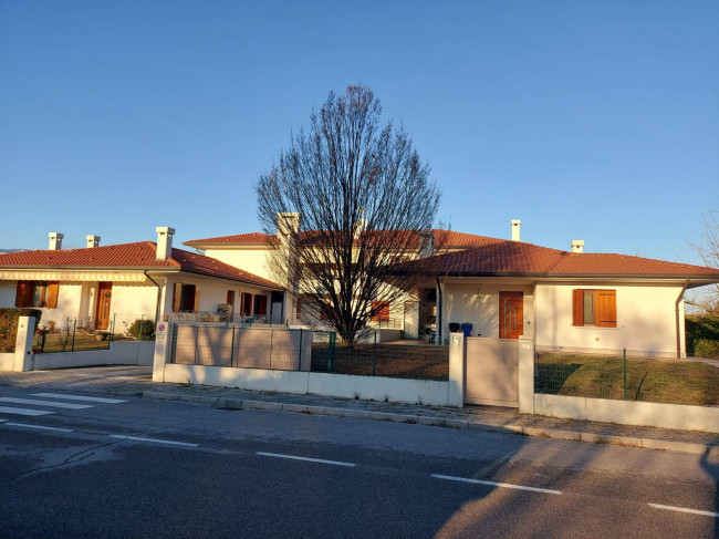 Appartamento in affitto a Roveredo in Piano