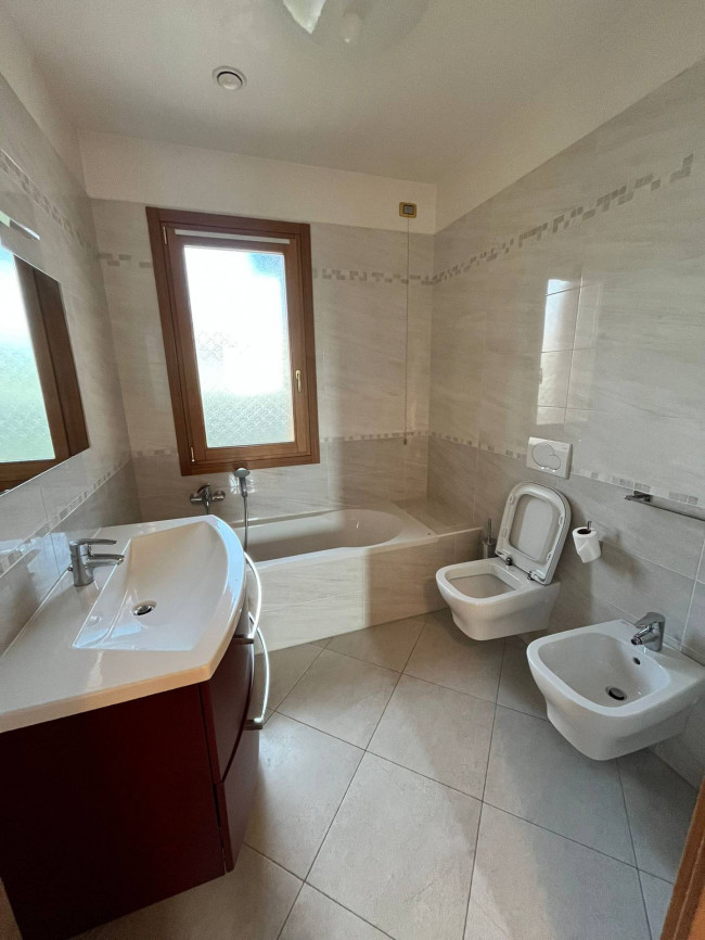 Villetta bifamiliare in affitto a Roveredo in Piano