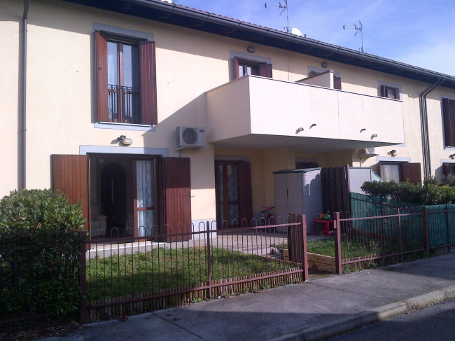 Villette a schiera in vendita a Roveredo in Piano