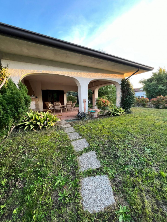 Single House for rent in Pordenone