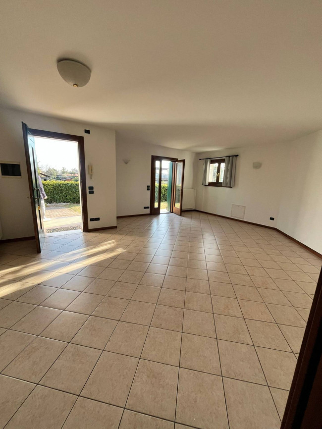 Villetta bifamiliare in affitto a Fontanafredda