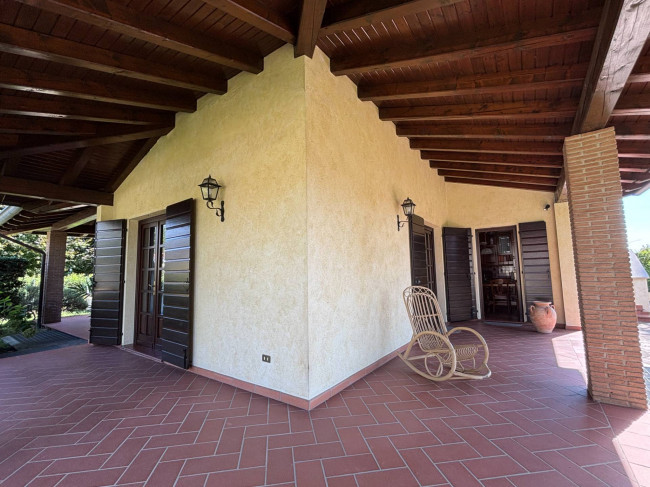 Villa in vendita a Roveredo in Piano