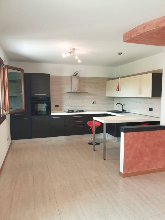 Appartamento in affitto a Fontanafredda