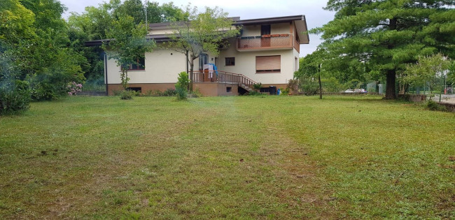 casa indipendente in affitto a Roveredo in Piano