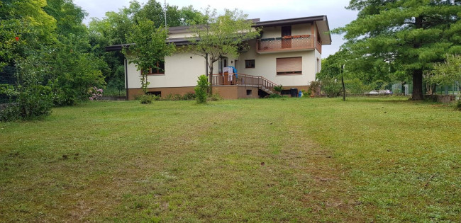 casa indipendente in affitto a Roveredo in Piano