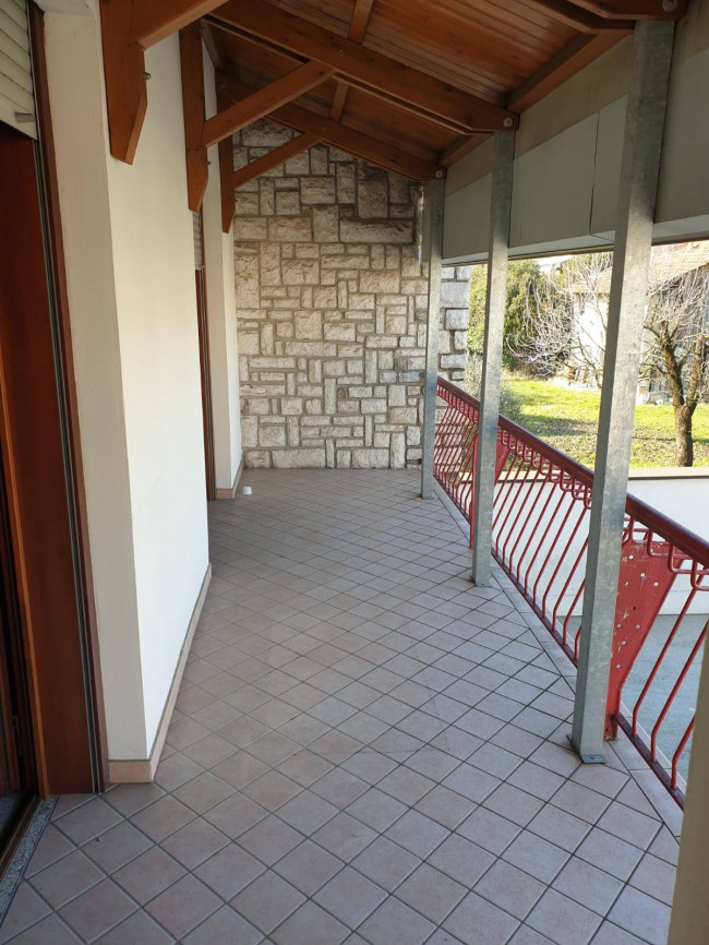 casa indipendente in affitto a Fontanafredda