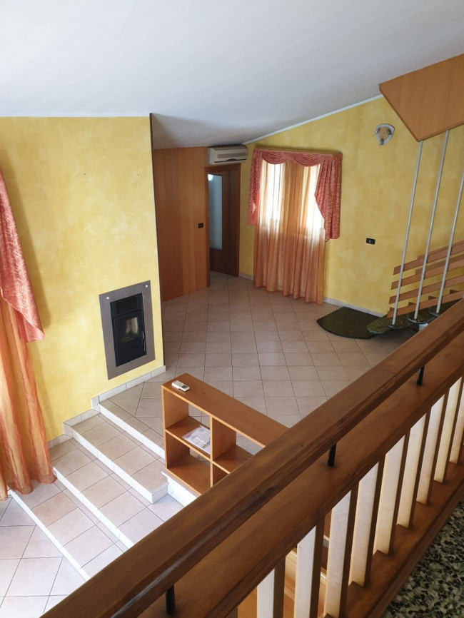 casa indipendente in affitto a Fontanafredda