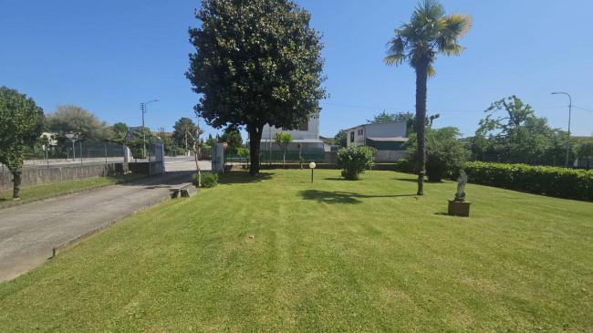 casa indipendente in affitto a Fontanafredda