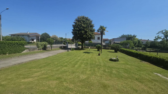 casa indipendente in affitto a Fontanafredda