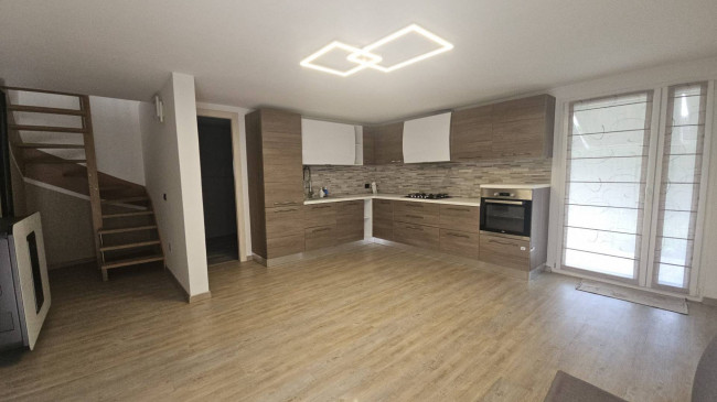 casa indipendente in vendita a Aviano