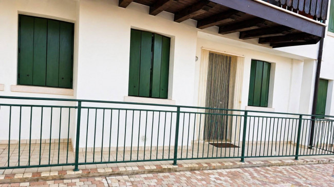 Appartamento in vendita a Roveredo in Piano
