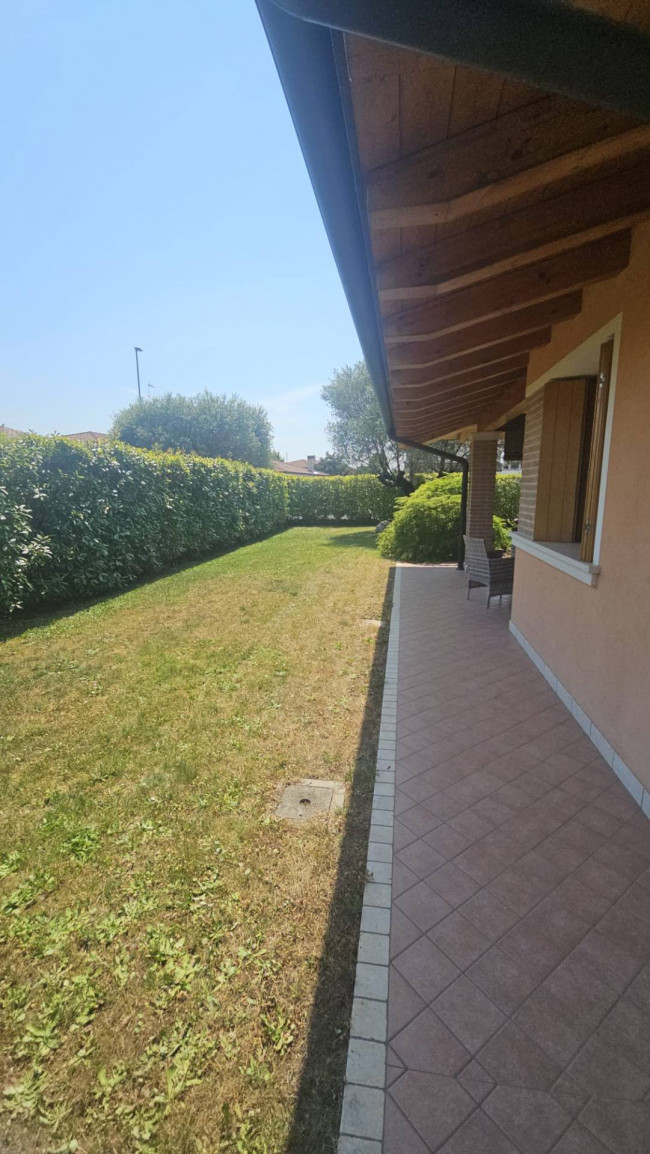 Villetta bifamiliare in affitto a Fontanafredda