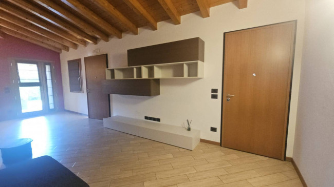 Villetta bifamiliare in affitto a Fontanafredda
