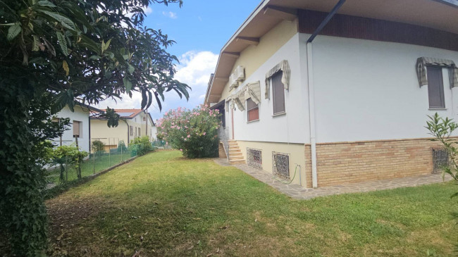 Villa in vendita a Porcia
