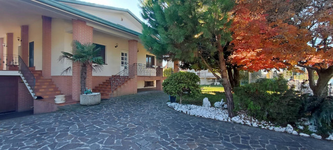 Casa singola in vendita a Fontanafredda