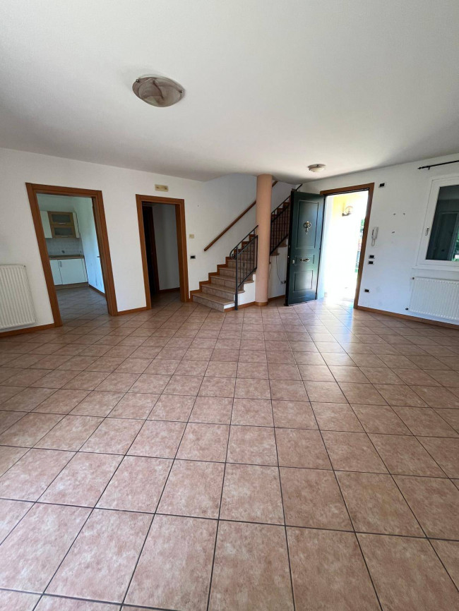 Villetta bifamiliare in affitto a Roveredo in Piano