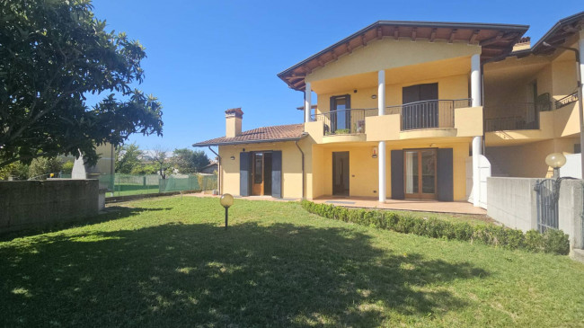 Appartamento in vendita a Roveredo in Piano