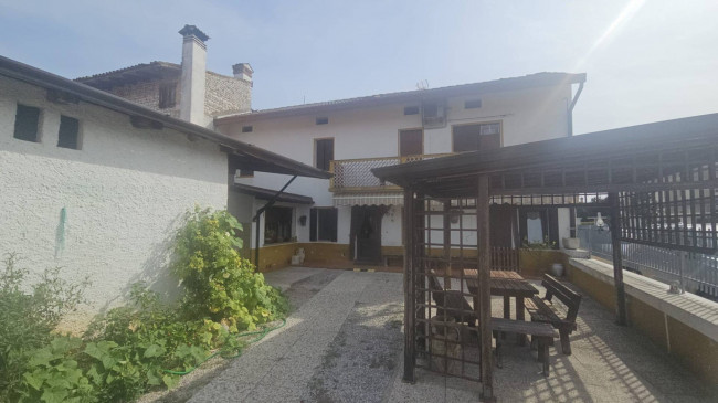 casa indipendente in vendita a Roveredo in Piano