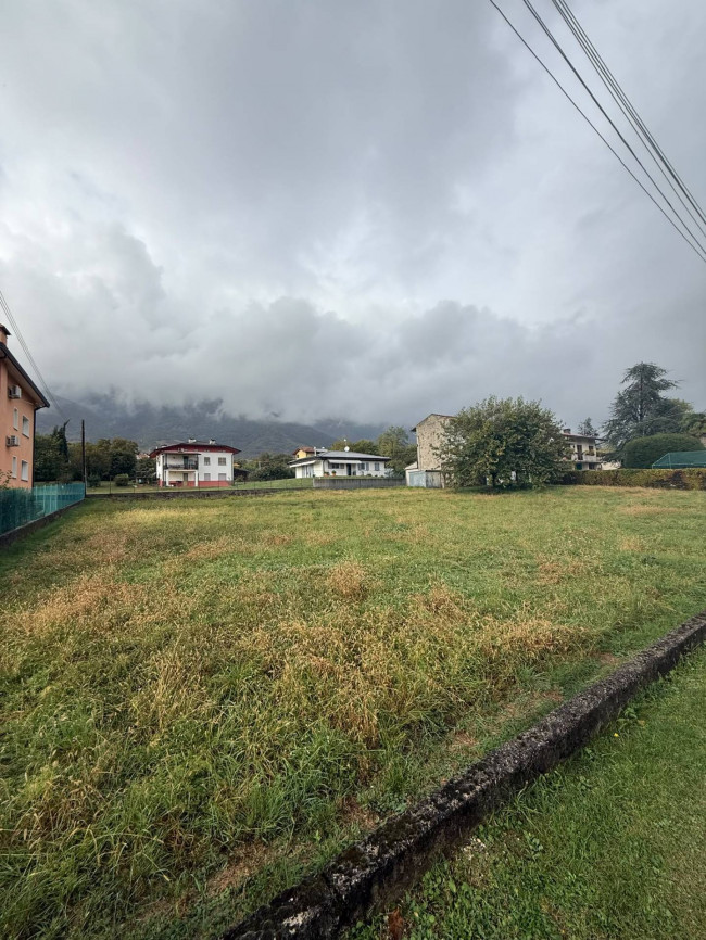 Terreno edificabile in vendita a Aviano