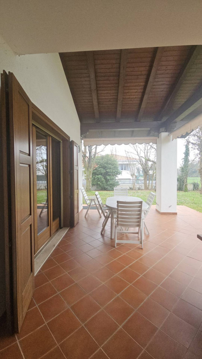 Villa in vendita a Roveredo in Piano