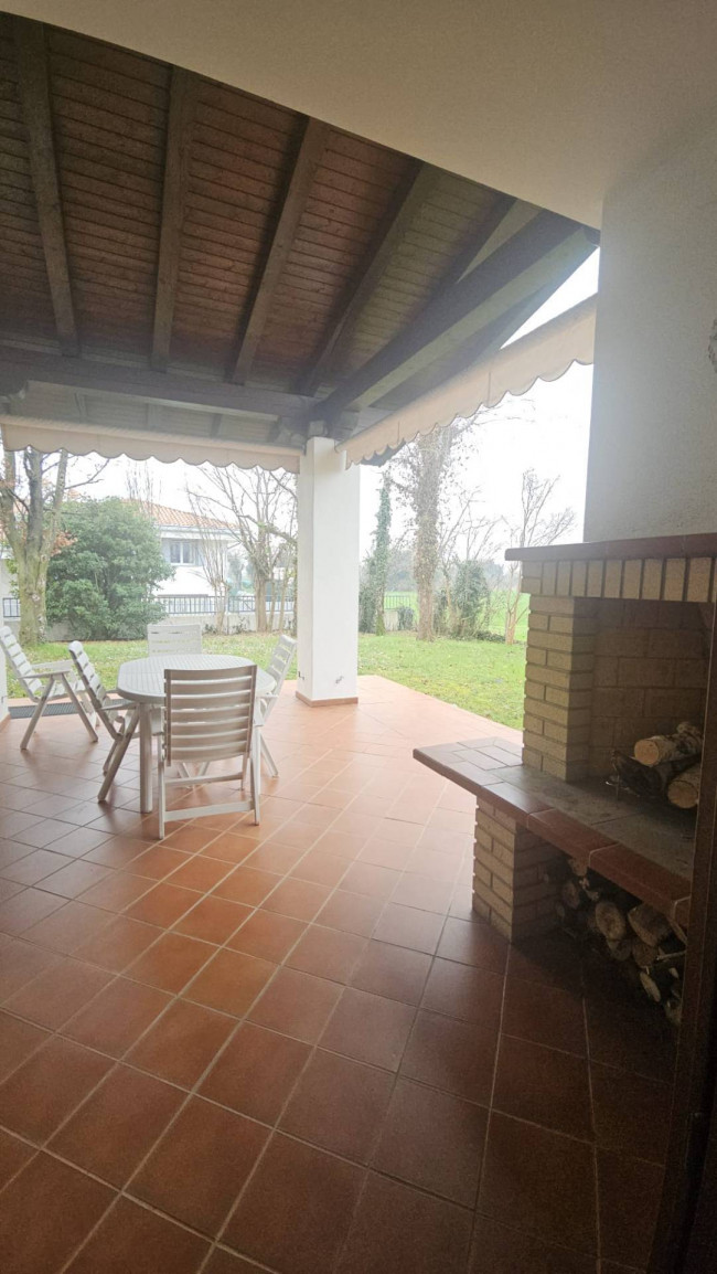 Villa in vendita a Roveredo in Piano