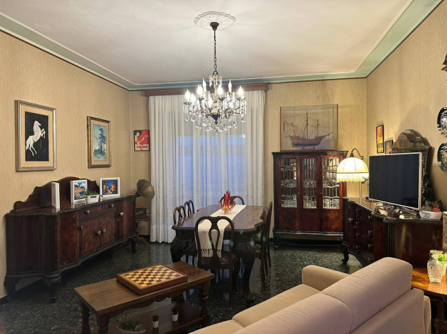 Appartamento in affitto a Savona