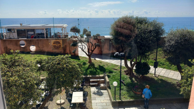 Appartamento in affitto a Albisola Superiore