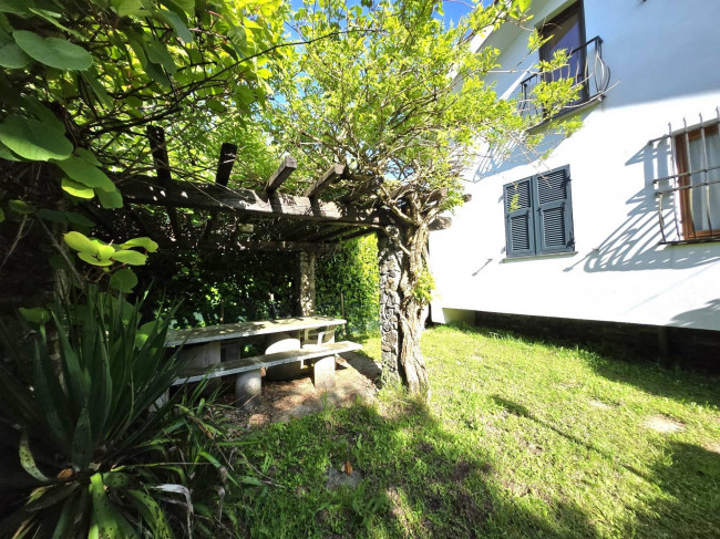 Villa in vendita a Giusvalla