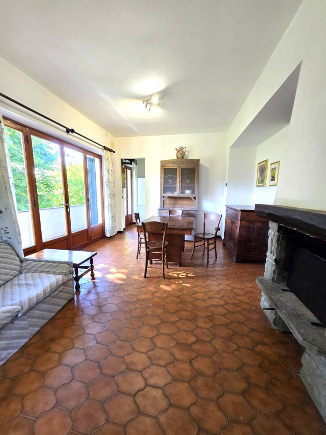 Villa in vendita a Giusvalla