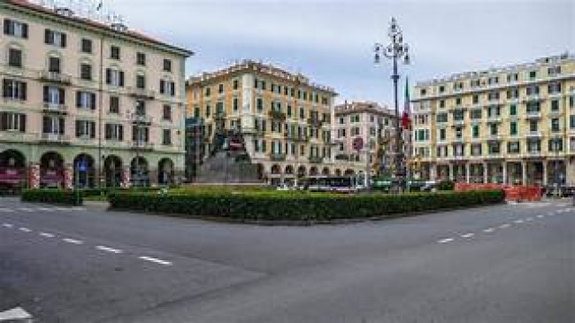 Appartamento in affitto a Savona