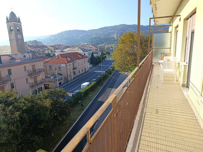 Appartamento in affitto a Spotorno