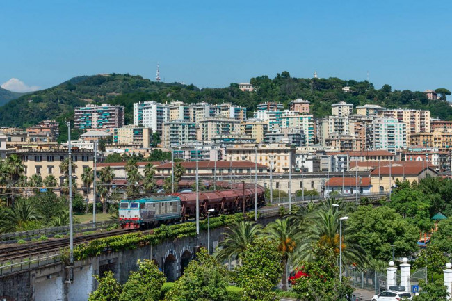 Appartamento in vendita a Genova
