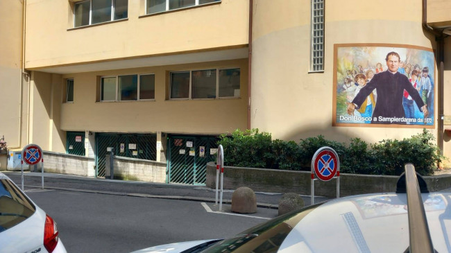 Box o garage in vendita a Genova