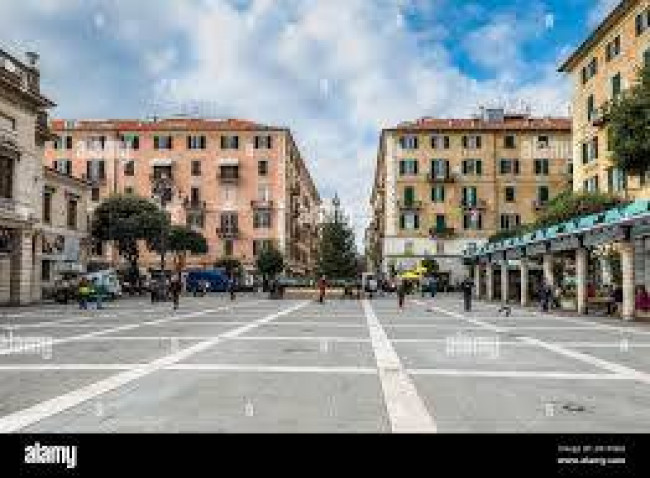 Appartamento in affitto a Savona