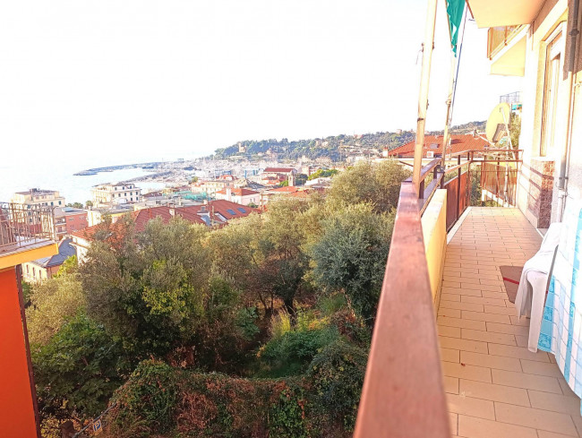Appartamento in vendita a Varazze