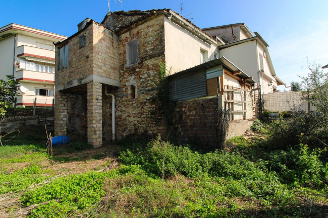 Terreno edificabile in vendita a Nereto