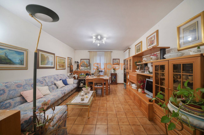 Porzione di Casa in vendita a Bastia Umbra