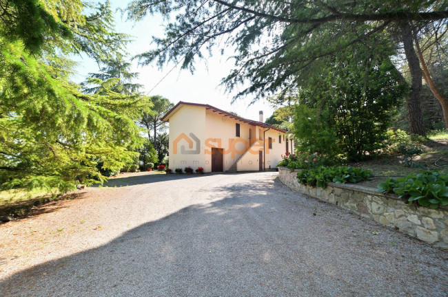 Villa in vendita a Magione