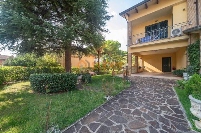 Porzione di Casa in vendita a Perugia