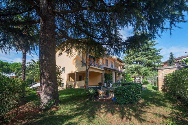 Porzione di Casa in vendita a Perugia