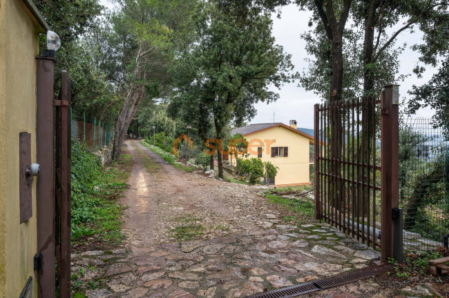 Casa singola in vendita a Perugia