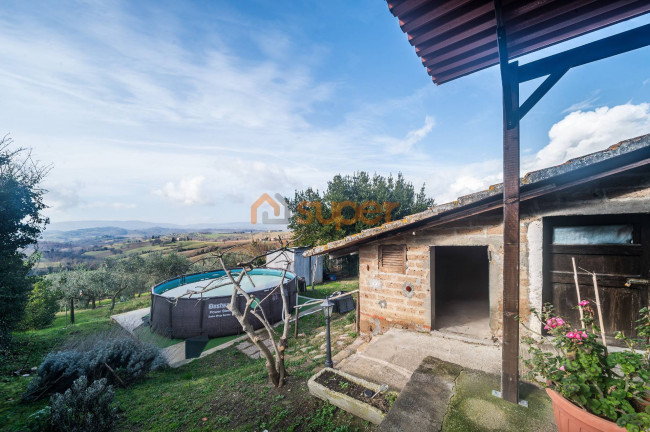 Porzione di Casa in vendita a Castiglione del Lago