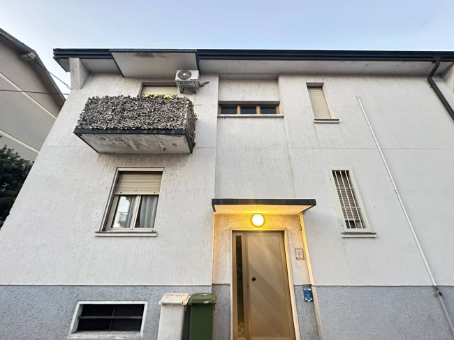 Appartamento in vendita a Trezzano sul Naviglio