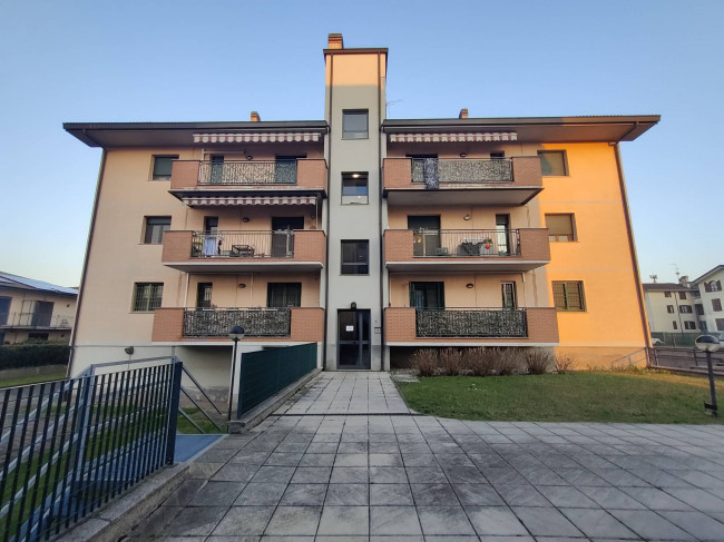 Appartamento in vendita a Landriano