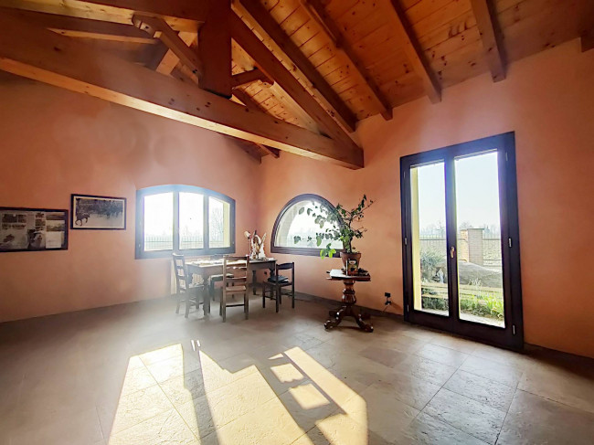 Villa in vendita a Bascapè