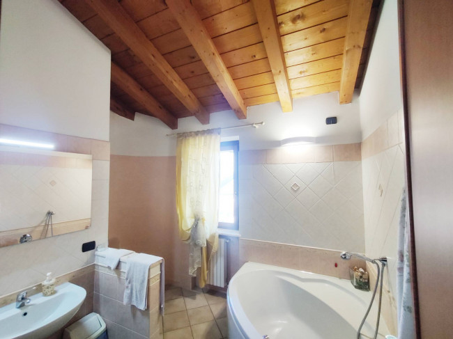 Villette a schiera in vendita a Castiraga Vidardo